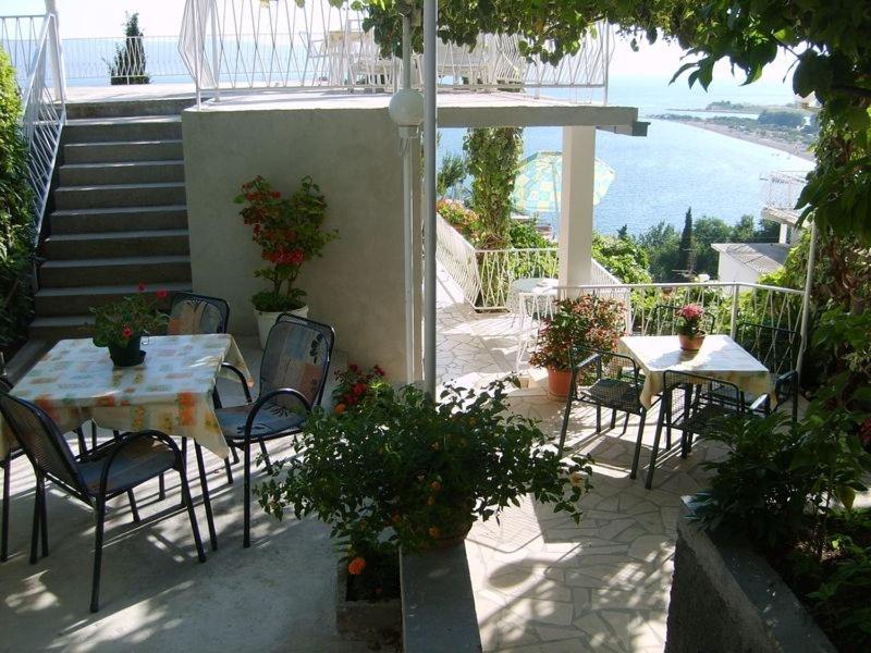 Apartment In Omis With Sea View, Balcony, Air Conditioning, Wi-Fi Экстерьер фото