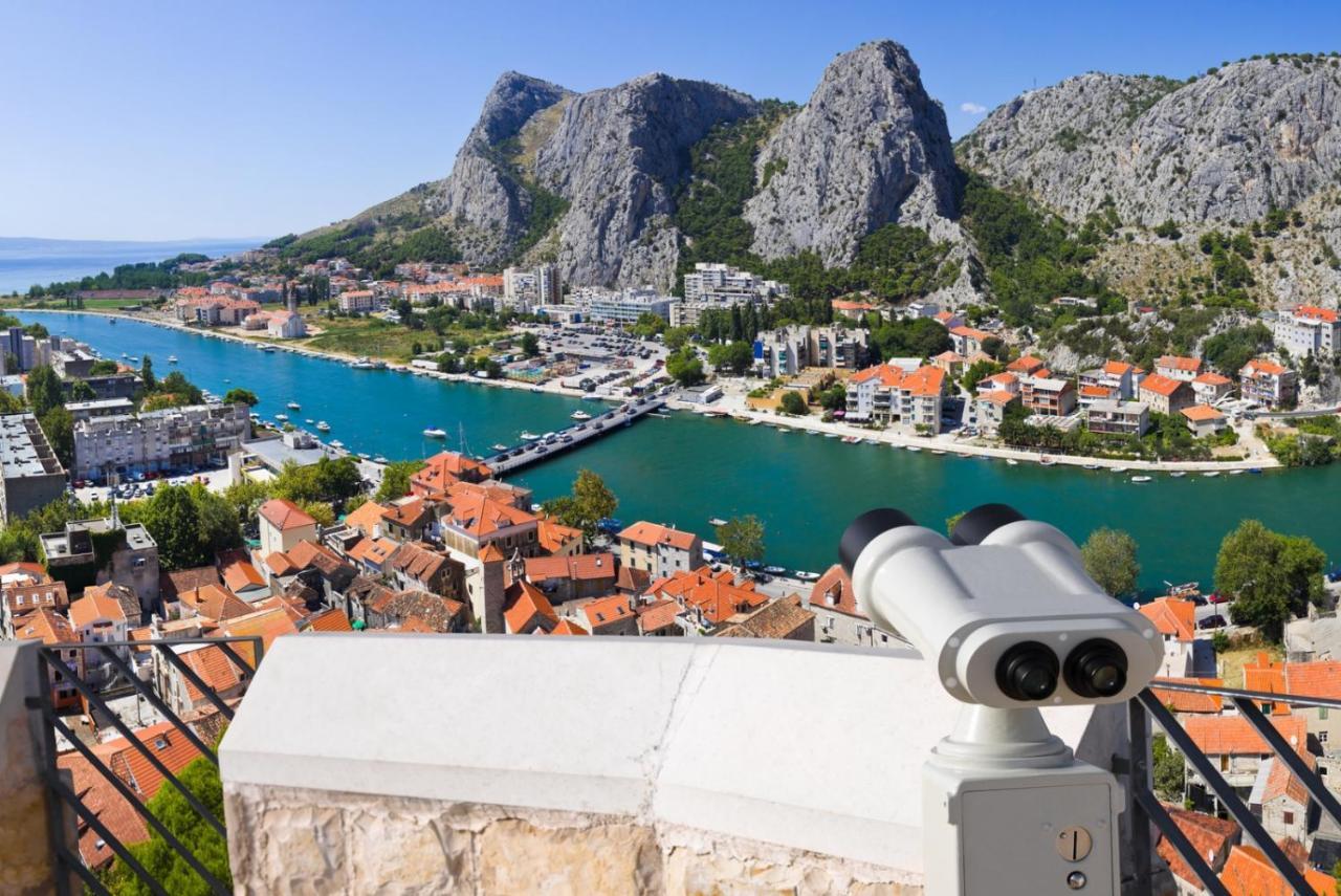 Apartment In Omis With Sea View, Balcony, Air Conditioning, Wi-Fi Экстерьер фото